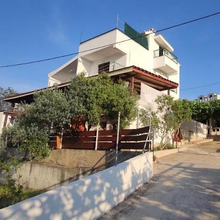 Apartments Vlado - 50M From The Sea Rogač Екстериор снимка